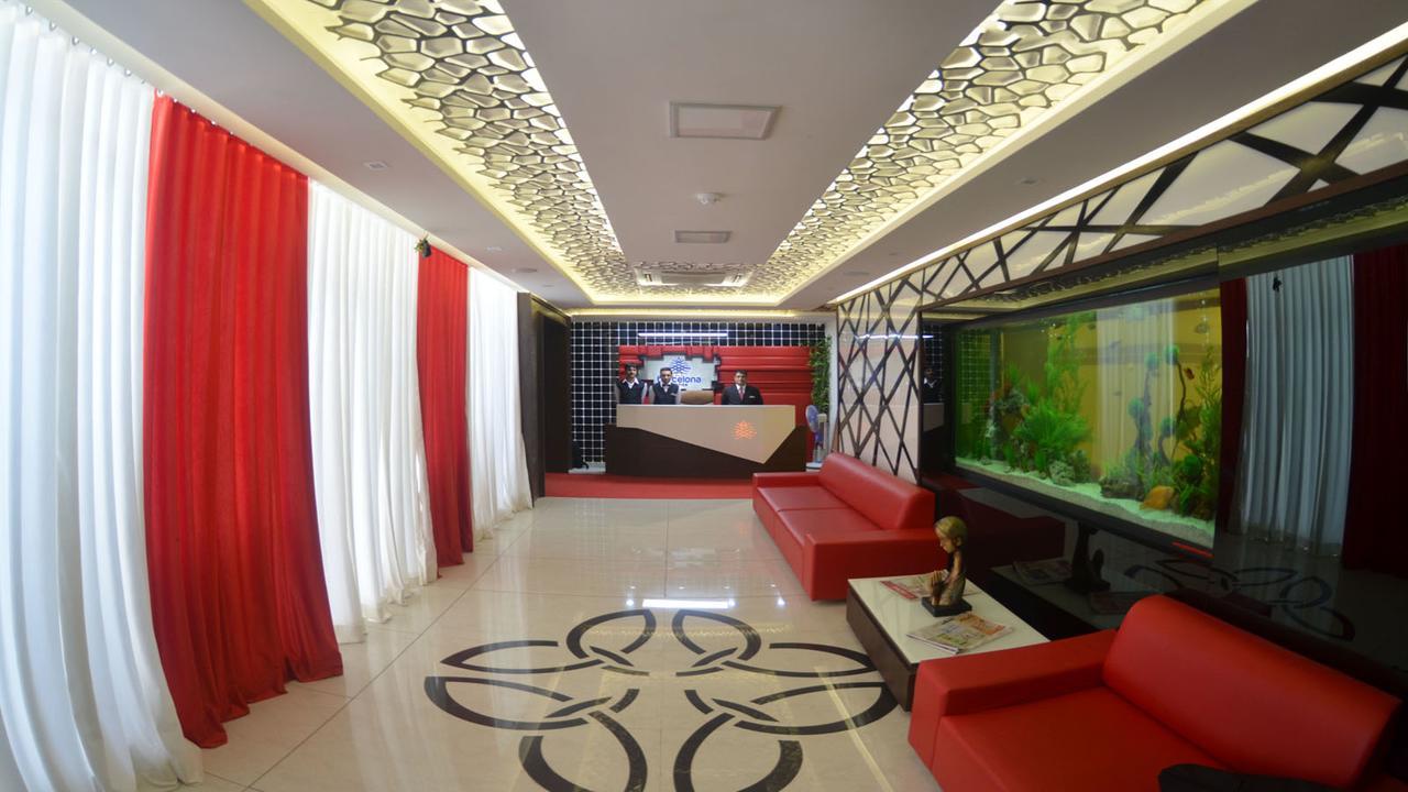 Hotel Barcelona Exotica Ahmedabad Ngoại thất bức ảnh